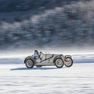 Historický vůz Bugatti na akci The I.C.E. ve Svatém Mořici
