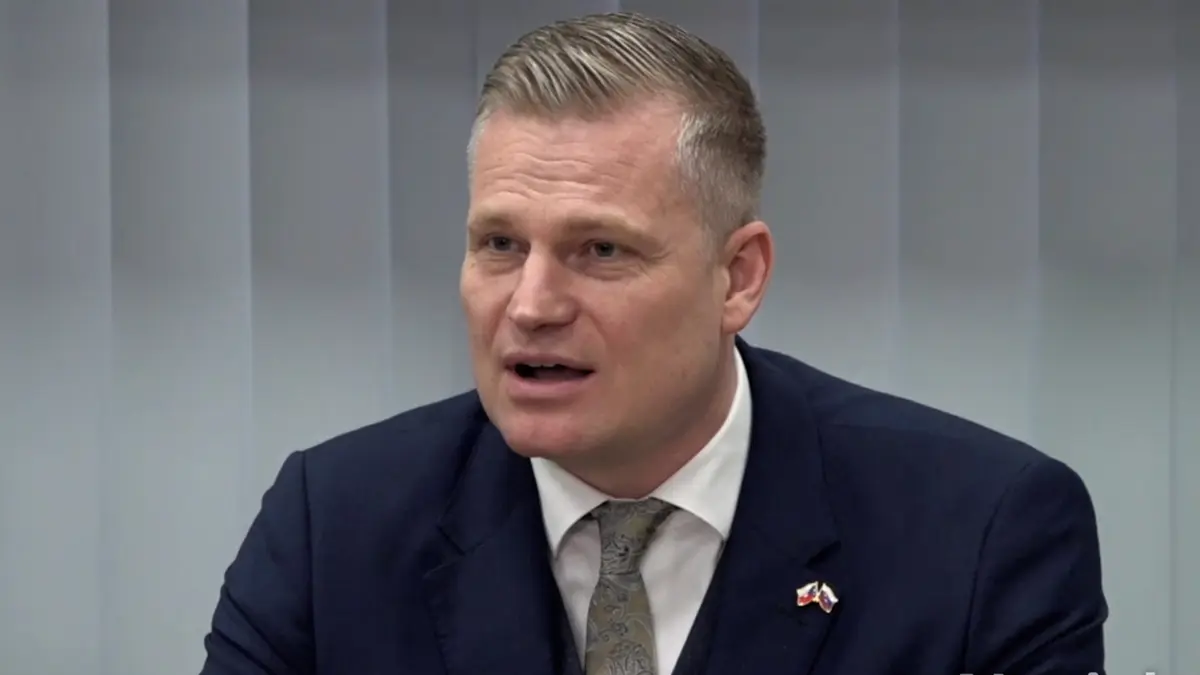 Úředníci jsou paraziti k deratizaci a novináři chátra, řekl Turek. Motoristům to nevadí