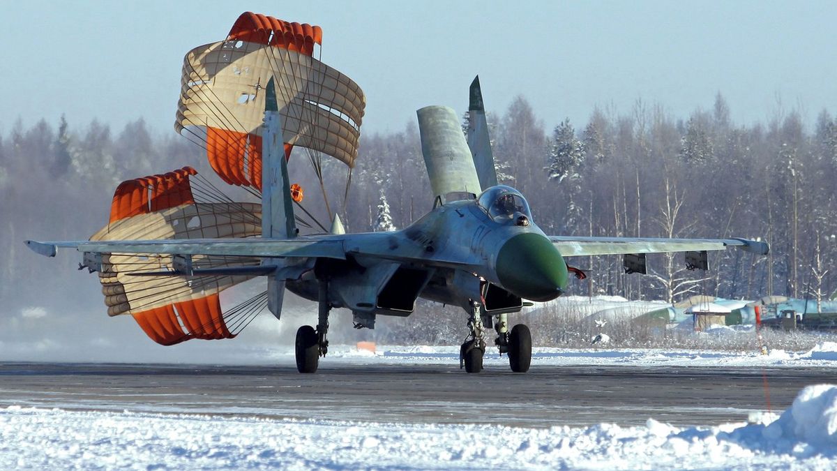 Rusové rozšiřují základnu u finských hranic pro dalších 15 tisíc vojáků