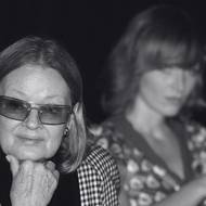 Jana Brejchová na snímku z roku 2018. V pozadí Anna Geislerová