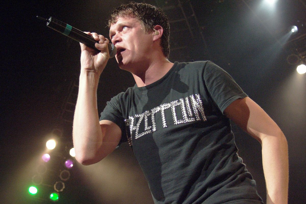 Zemřel zpěvák Brad Arnold. Ve 47 letech podlehl rakovině