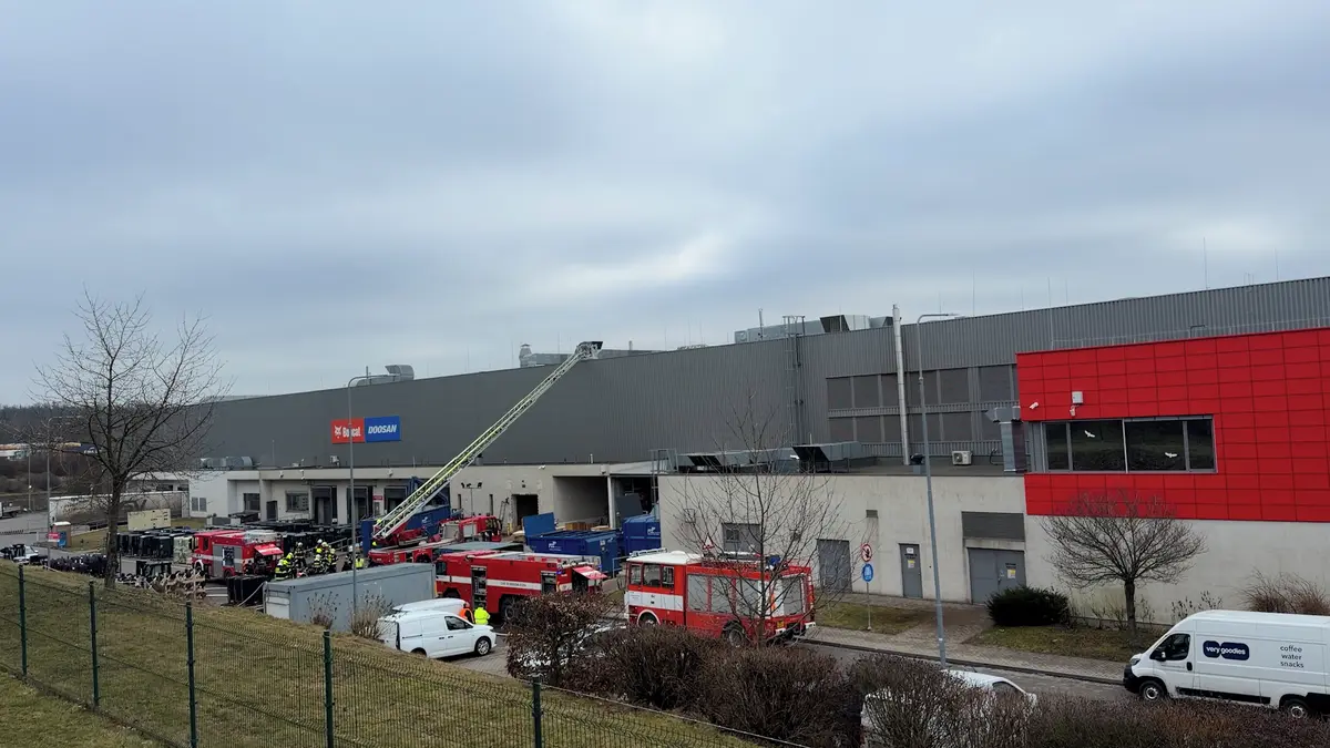 Na Příbramsku hořela výrobní hala
