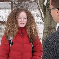 Kratší pobyt venku zvládne Julie i bez vozíku.