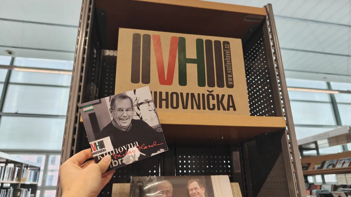 V Liberci jako první v Česku půjčují čtenářům díla z Knihovničky Václava Havla