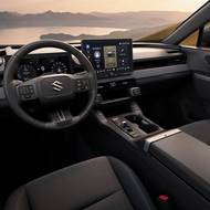 Kabina odpovídá rozvržení v RAV4.