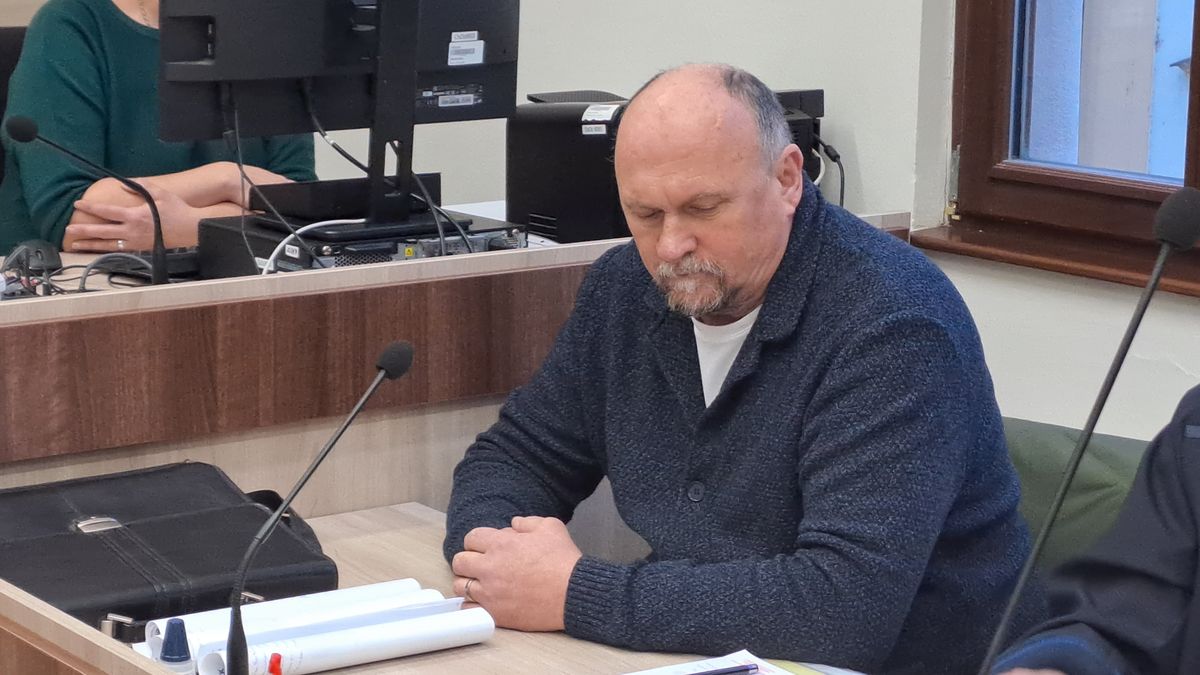 Starosta Jetřichovic na Děčínsku měl podvádět při podání žádosti o dotaci. Vinu odmítá