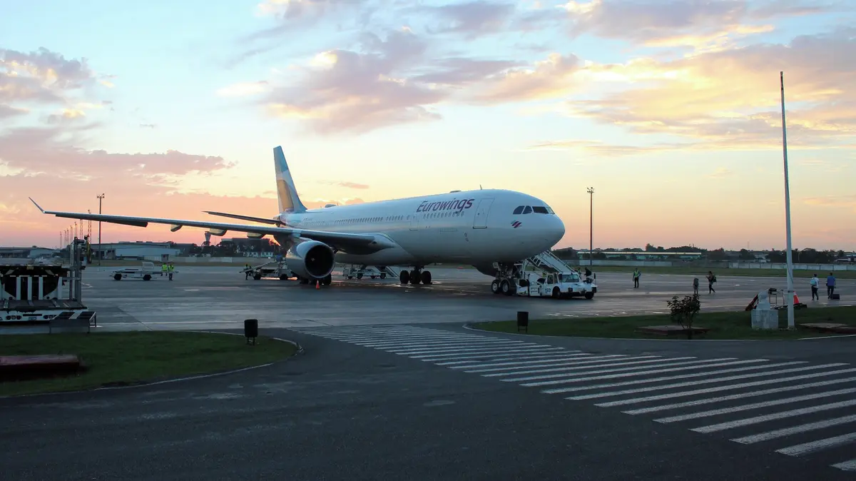 U nás už palivo nedoplníte, vzkazuje leteckým společnostem Kuba