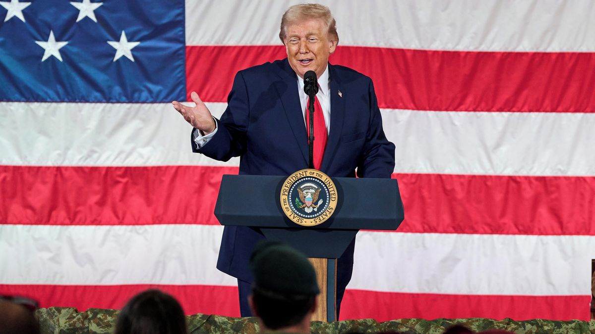 Šáhův syn vyzval Američany k vojenské intervenci v Íránu