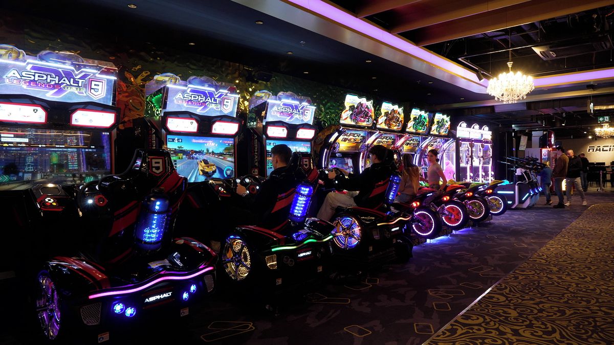 Vzpomínka na devadesátky? Arkádové hry znovu ožívají, lákají nejen v centru Prahy