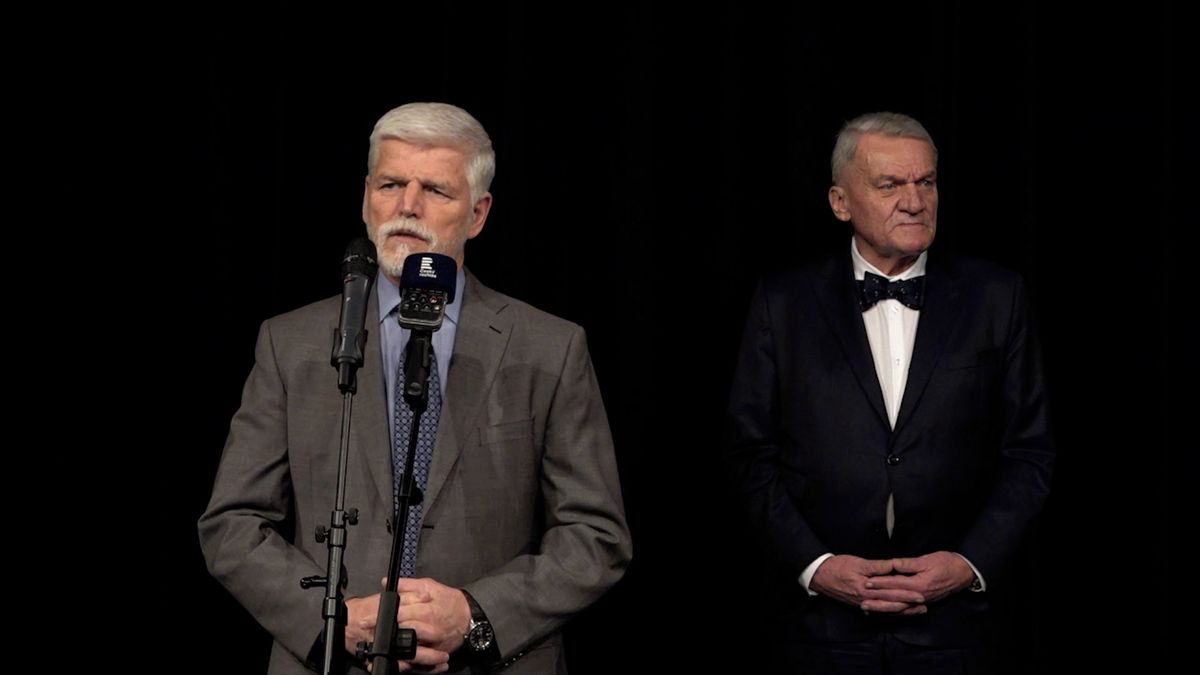 Tisková konference prezidenta Pavla a pražského primátora Svobody