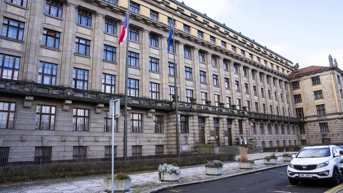 Vysoký úředník ministerstva dopravy je podezřelý ze střetu zájmů