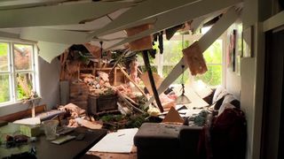 Vítr o rychlosti až 240 km/h. Přes Nový Zéland přešla ničivá bouře