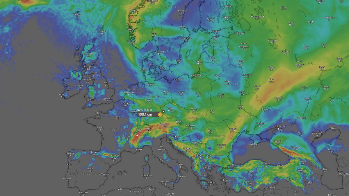 Do Evropy míří vydatné sněžení. Alpy čeká až metr nového sněhu
