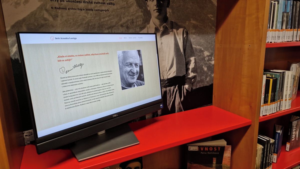 V Brně vznikla Knihovna Arnošta Lustiga, je v ní i jeho soška koně, budík i cibulák