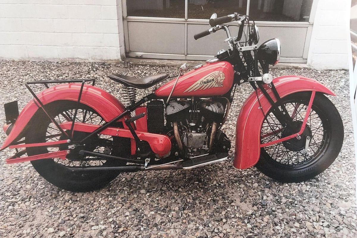 Zloděj na Plzeňsku ukradl dvě cenné historické motorky za více než sedm set tisíc