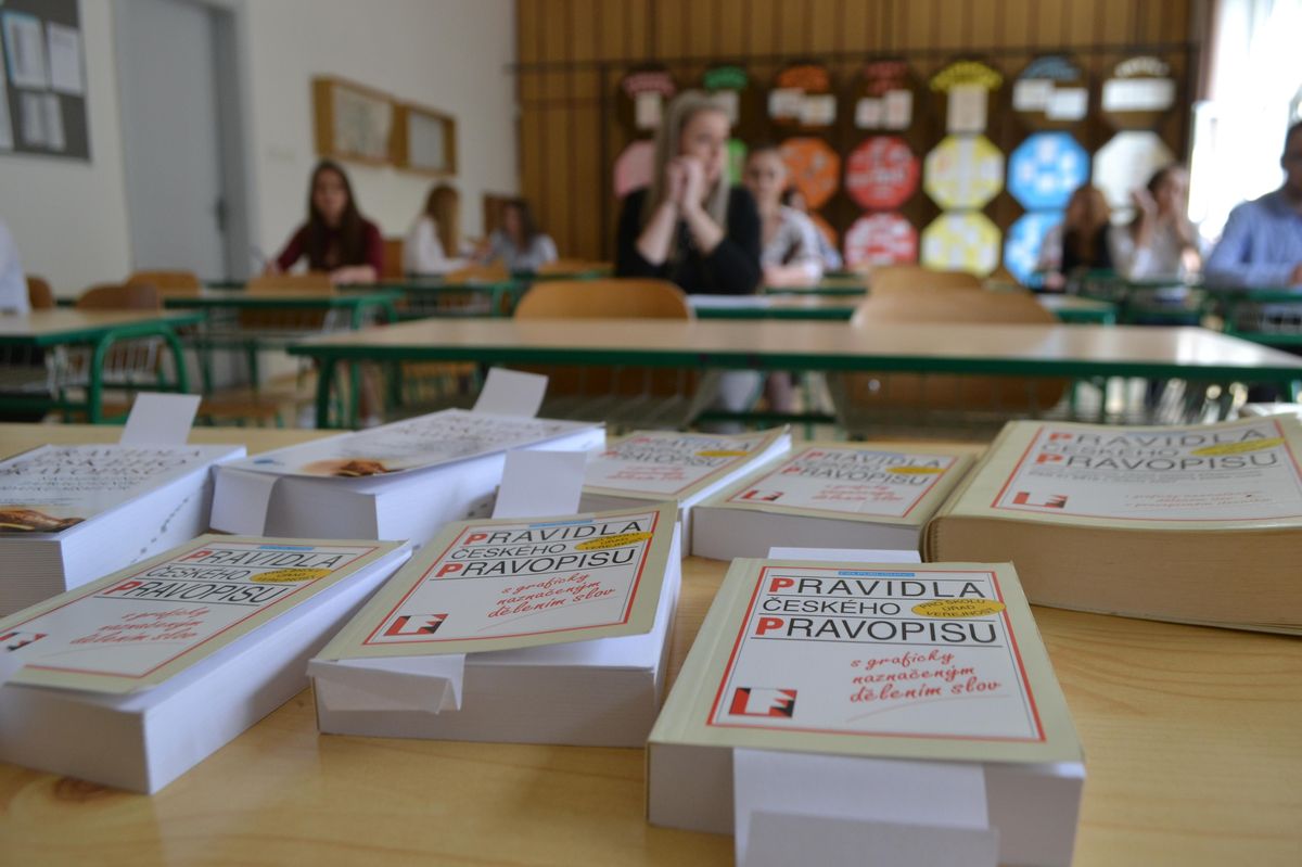 Šance dostat se na maturitní obor bude ve středních Čechách větší, mírně ubylo deváťáků