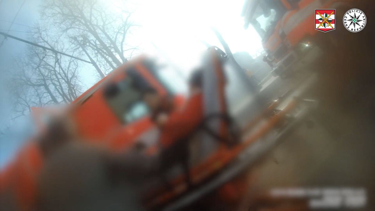 Věci na vaření pervitinu měl hned vedle rachejtlí. Po výbuchu v brněnském domě málem zemřela seniorka