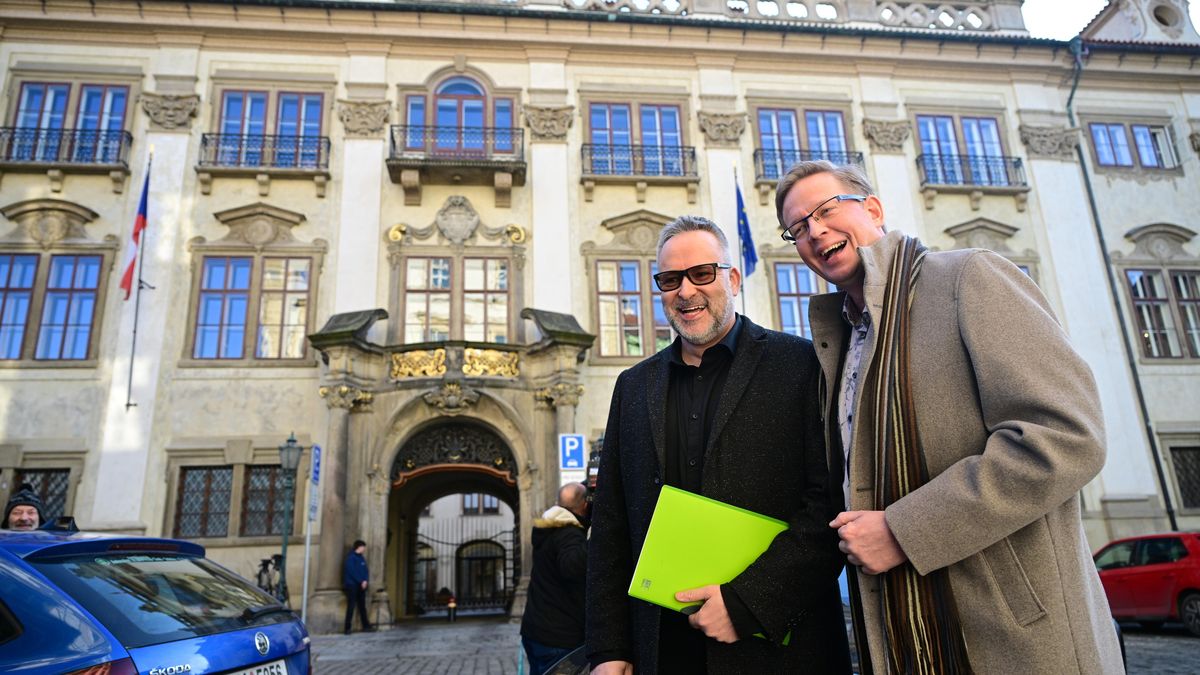 Jsme na jiných stranách barikády, řekli moderátoři Cibulka a Jagelka po schůzce s ministrem Klempířem