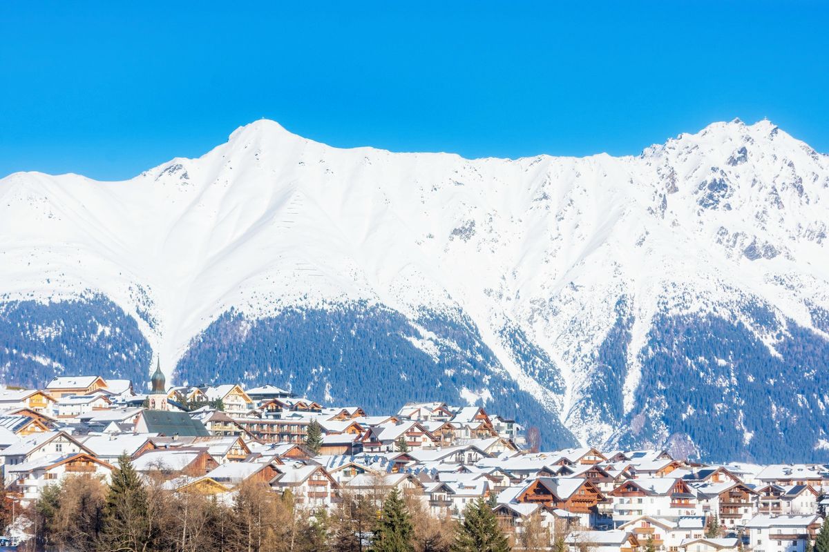 Laviny v rakouských Alpách ve středu zabily tři lidi