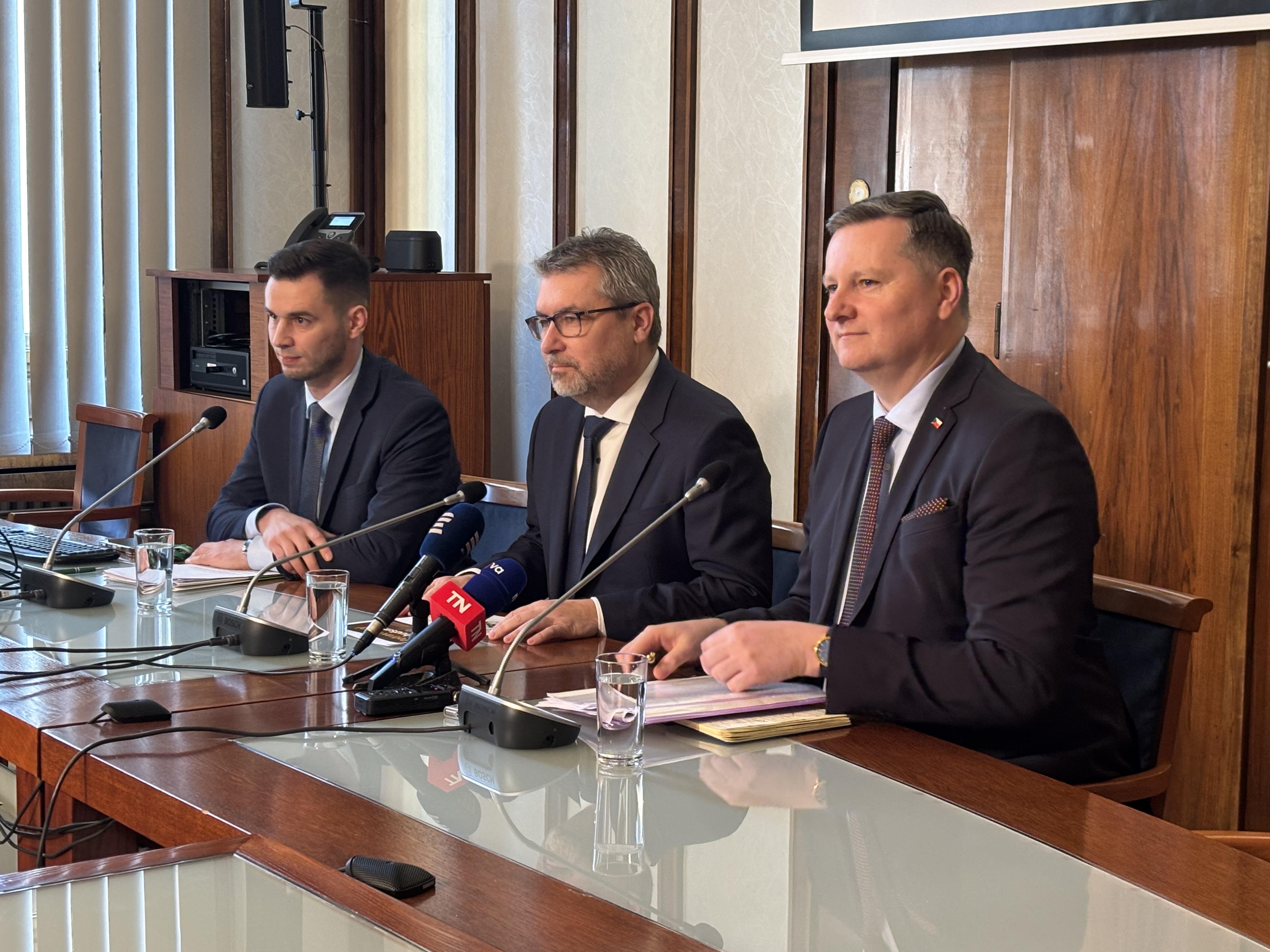 Zavádí se monitoring marží, potravinovým ombudsmanem bude Jindřich Fialka