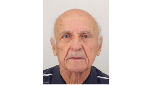 Người cao tuổi ở České Budějovice để điện thoại, tiền và giấy tờ trong hòm thư rồi mất tích. Cảnh sát đang tìm kiếm