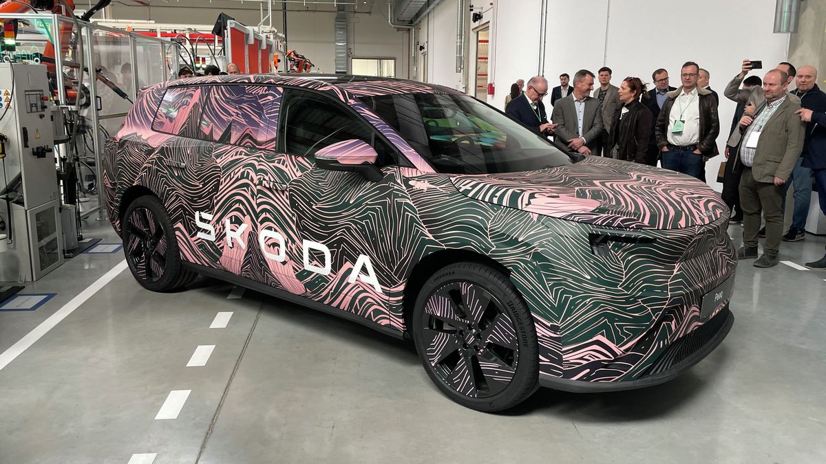 Škoda Peaq poprvé naživo. Velké SUV má ostré hrany i výsuvné kliky dveří
