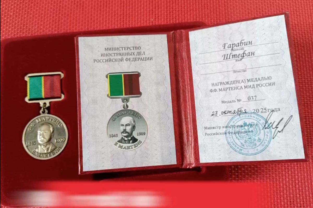 Harabin dostal od Lavrova vyznamenání