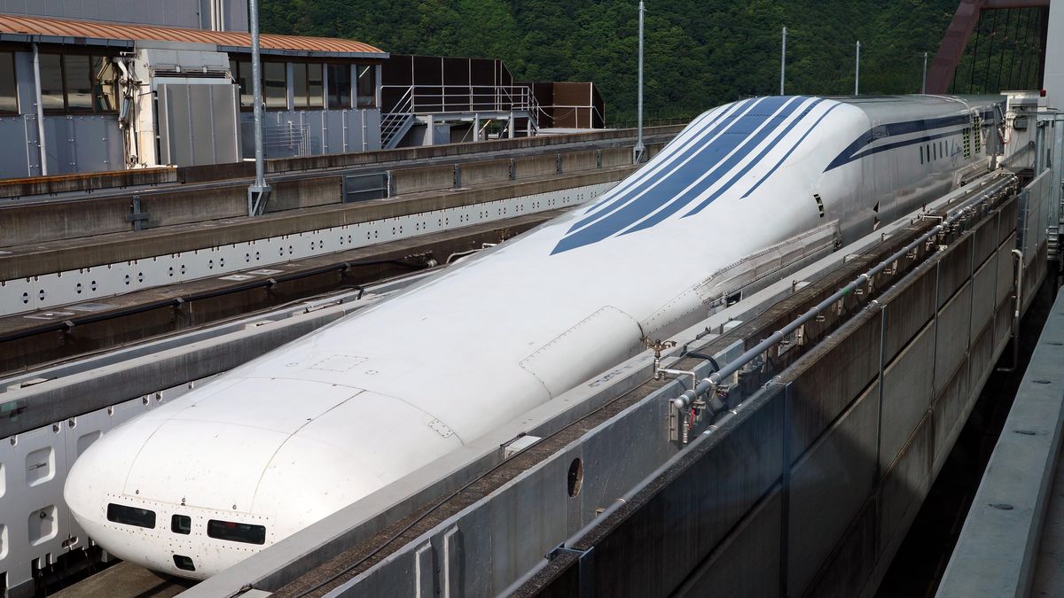 Japonsko chystá nejrychlejší vlak světa. Bude svištět až 600 kilometrů v hodině