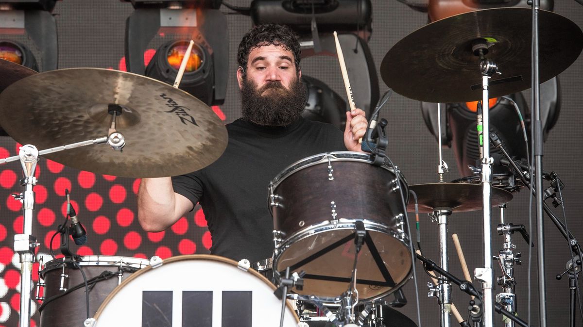 Zemřel bubeník Timothy Very