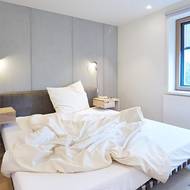 V domě jsou kromě zateplení i nová, izolační okna.