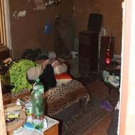 Prostory, v nichž byl mladý muž držen.