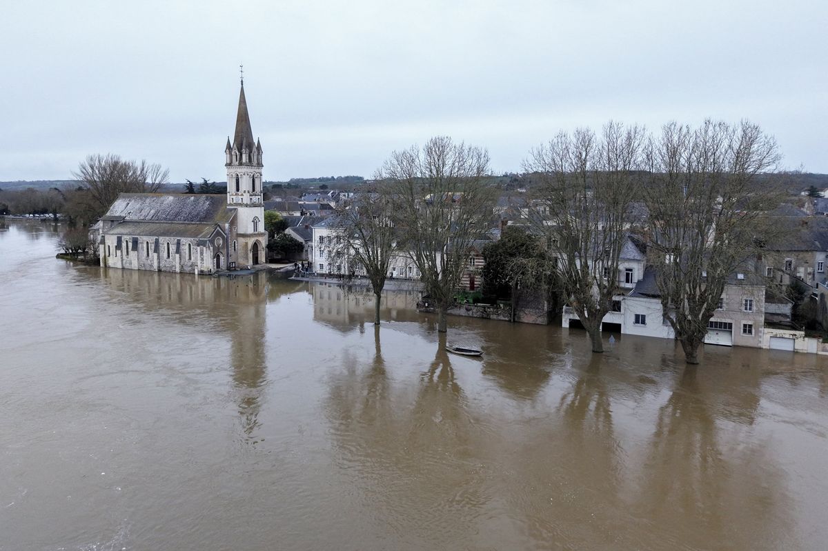 Ve Francii prší už rekordních 37 dní v kuse