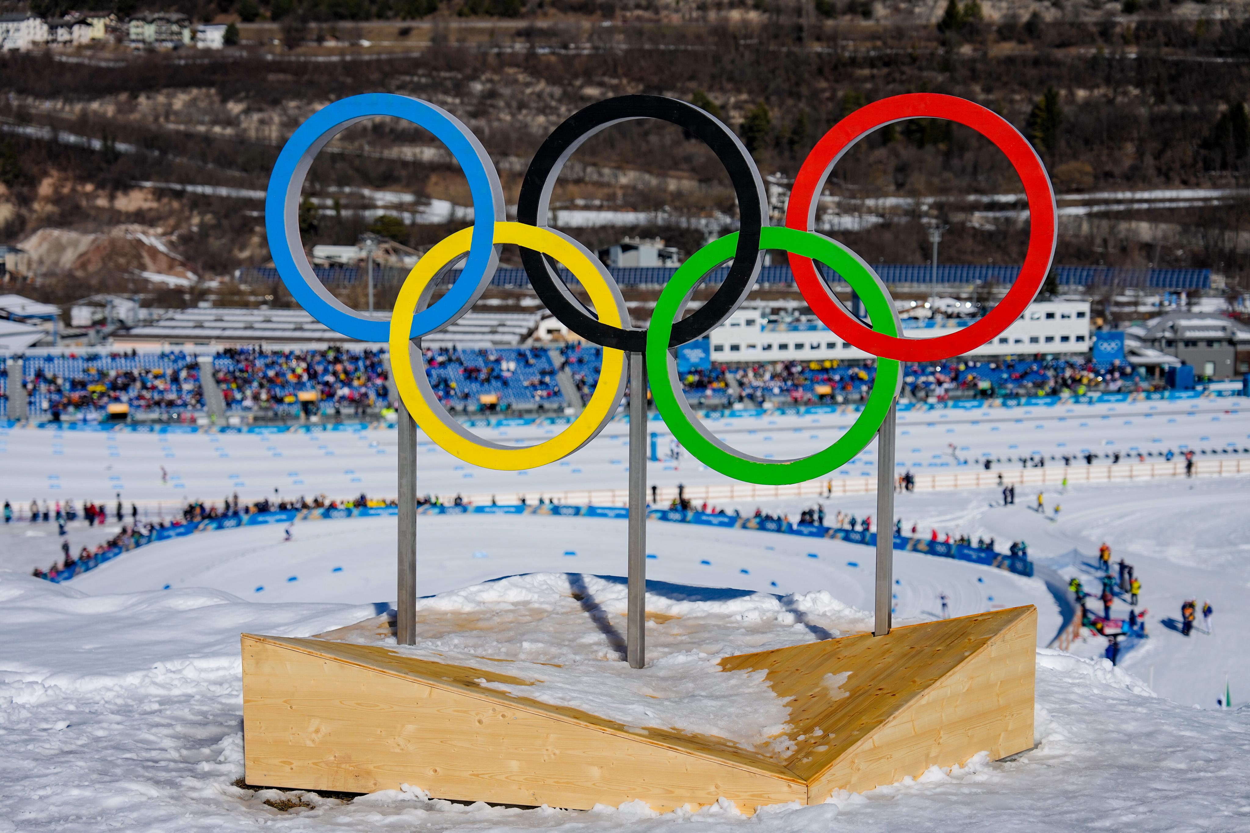 Zaplněné stadiony, vyprodaní maskoti. Italská olympiáda vydělala stovky milionů eur