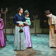 Zleva: Nikol Wetterová, Svetlana Janotová, Eliška Hladilová a Filip Fajt v krásných kostýmech Alexandry Gruskové