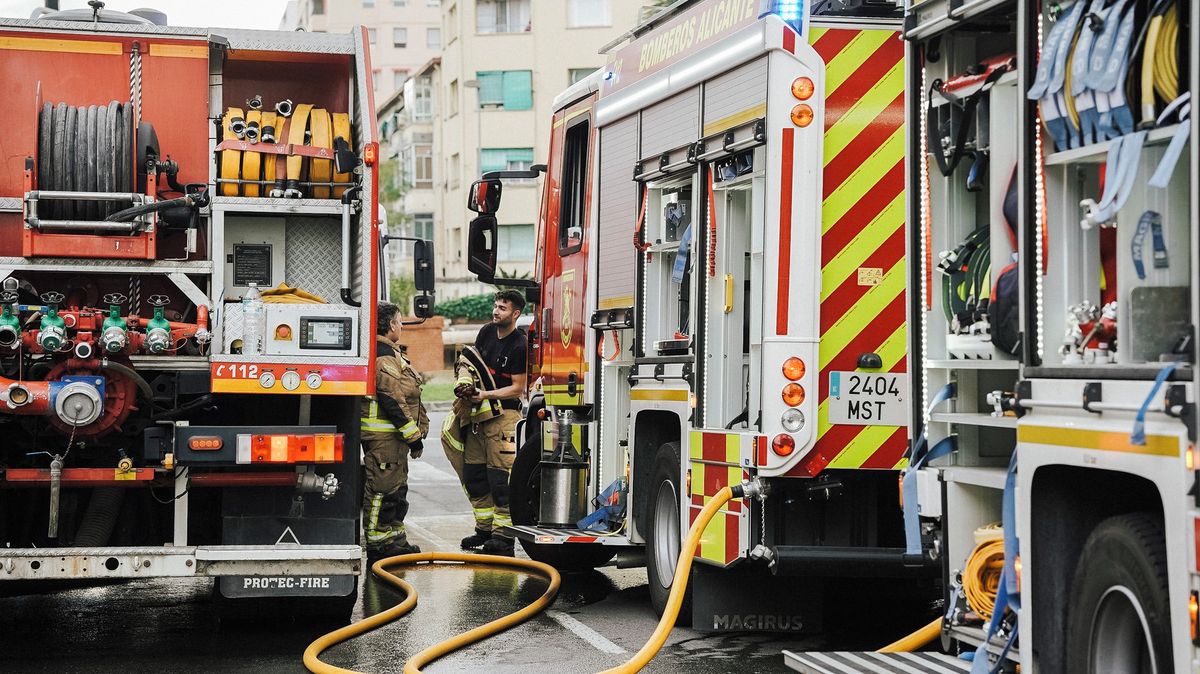 Pět mladých lidí zahynulo při požáru bytového domu v Katalánsku