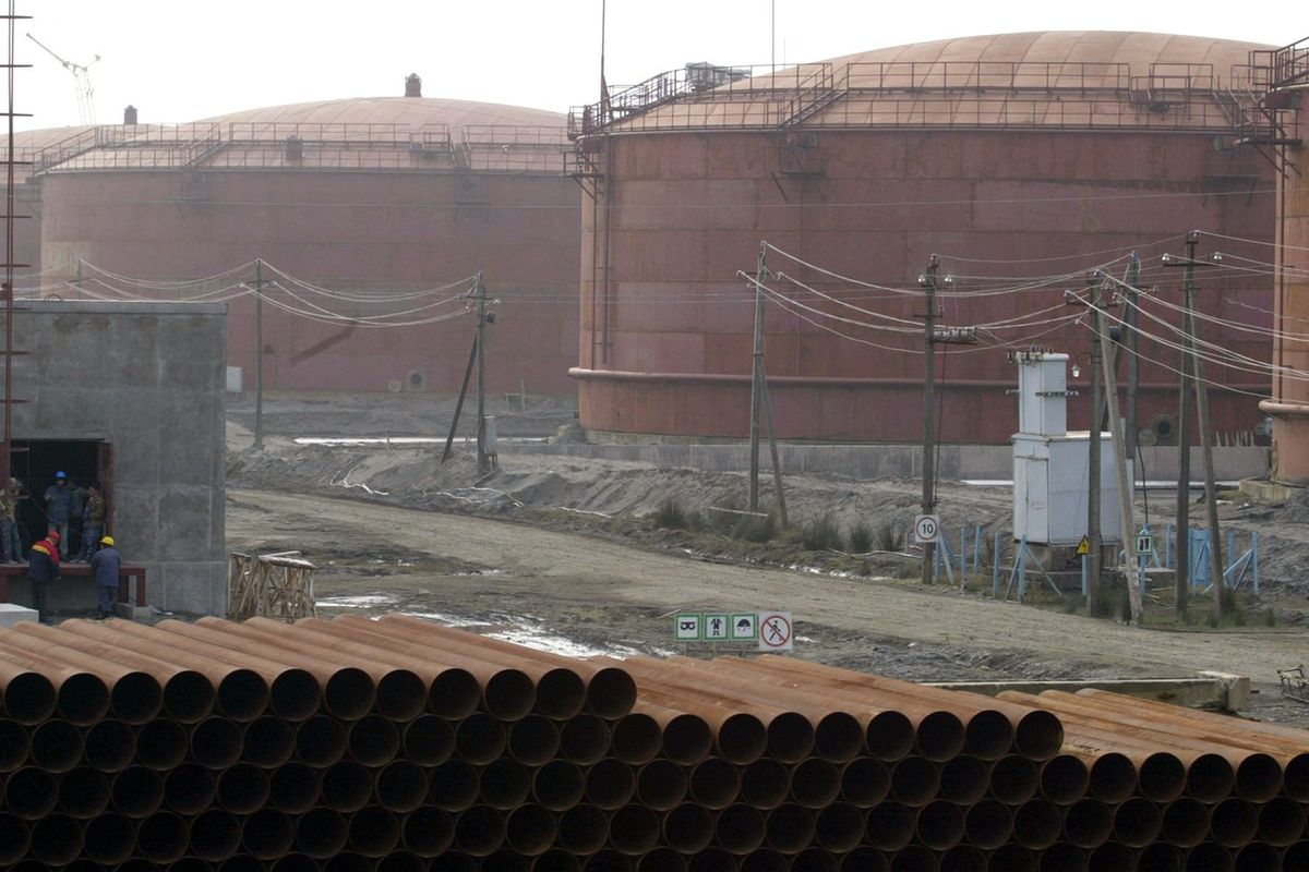 EU chystá sankce proti gruzínským a indonéským přístavům za manipulaci s ruskou ropou