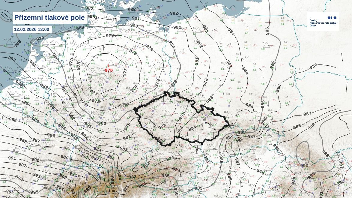 To tu nebylo víc než 10 let. V Česku je mimořádně nízký tlak vzduchu
