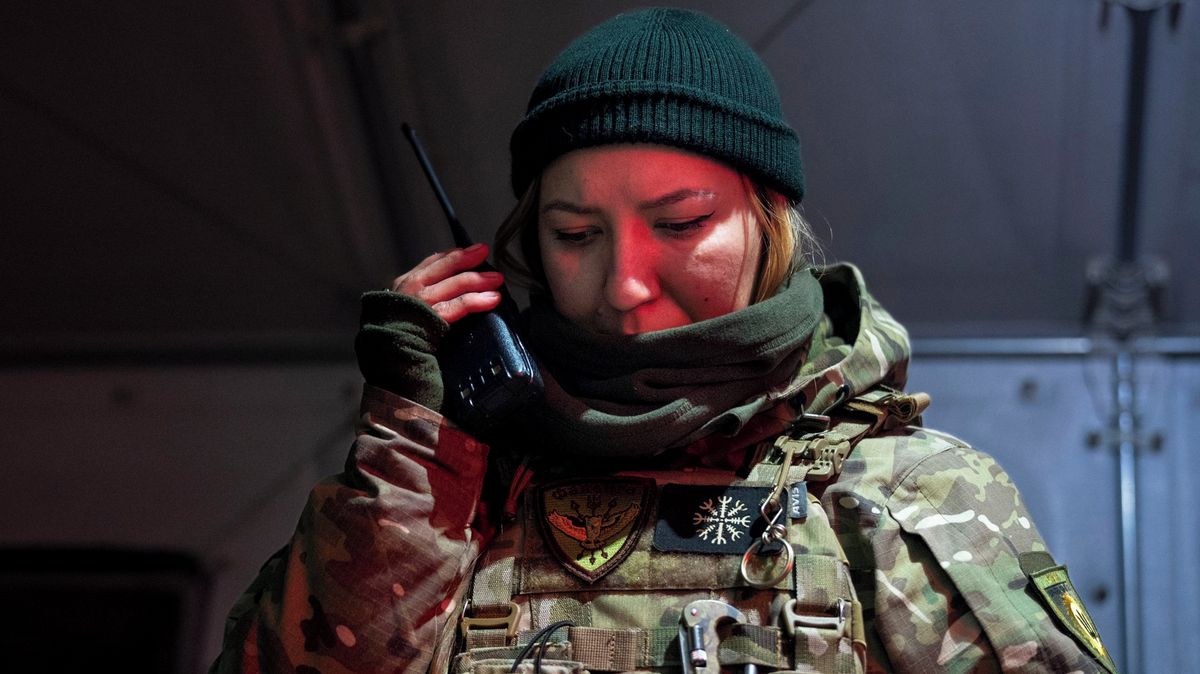 Chceme být prospěšné, říkají Ukrajinky a míří na bojiště