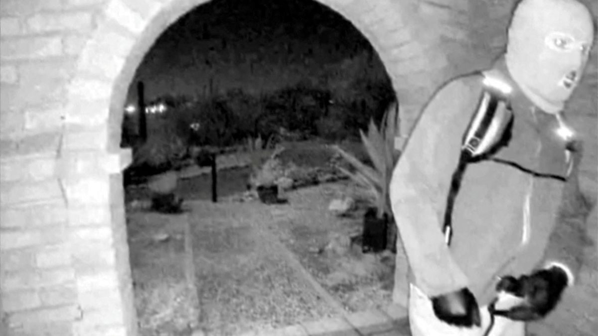 Zvrat v případu zmizení matky americké moderátorky. Byl zadržen podezřelý