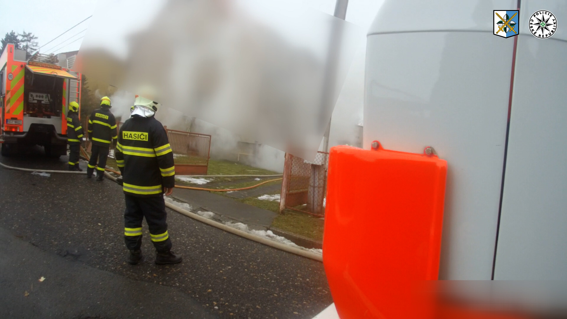 Opilý muž ve Vratimově rozebíral plynový kotel u hořících kamen. Exploze poškodila dům