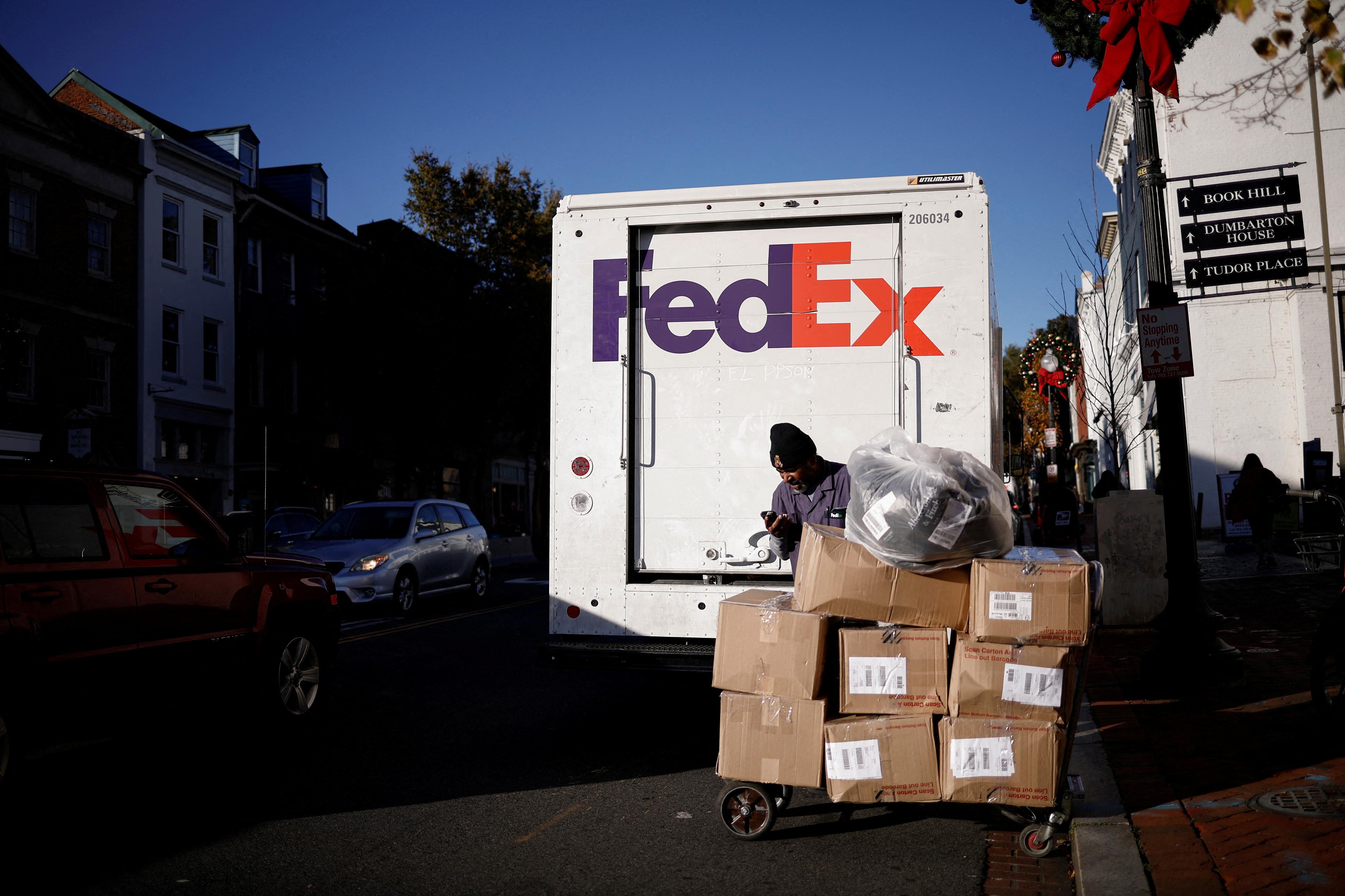 FedEx zažaloval Trumpovu vládu. Chce vrátit peníze za cla