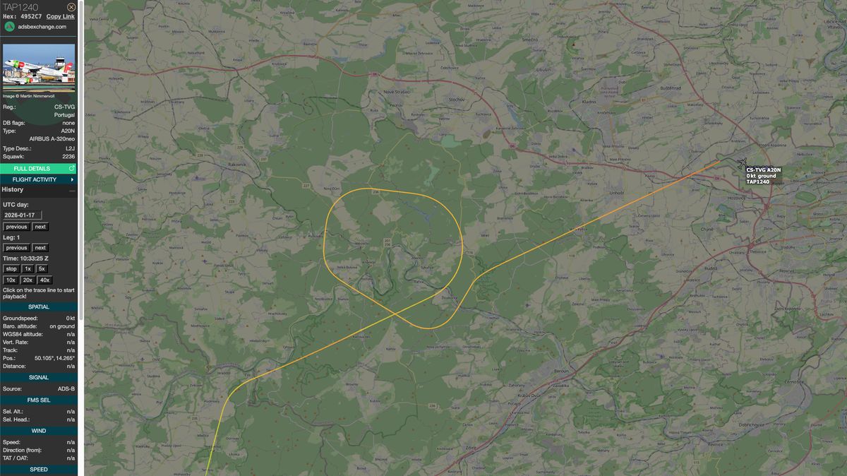 Půlminuta od nárazu u Prahy. Pilot popsal scénář, který málem skončil tragédií