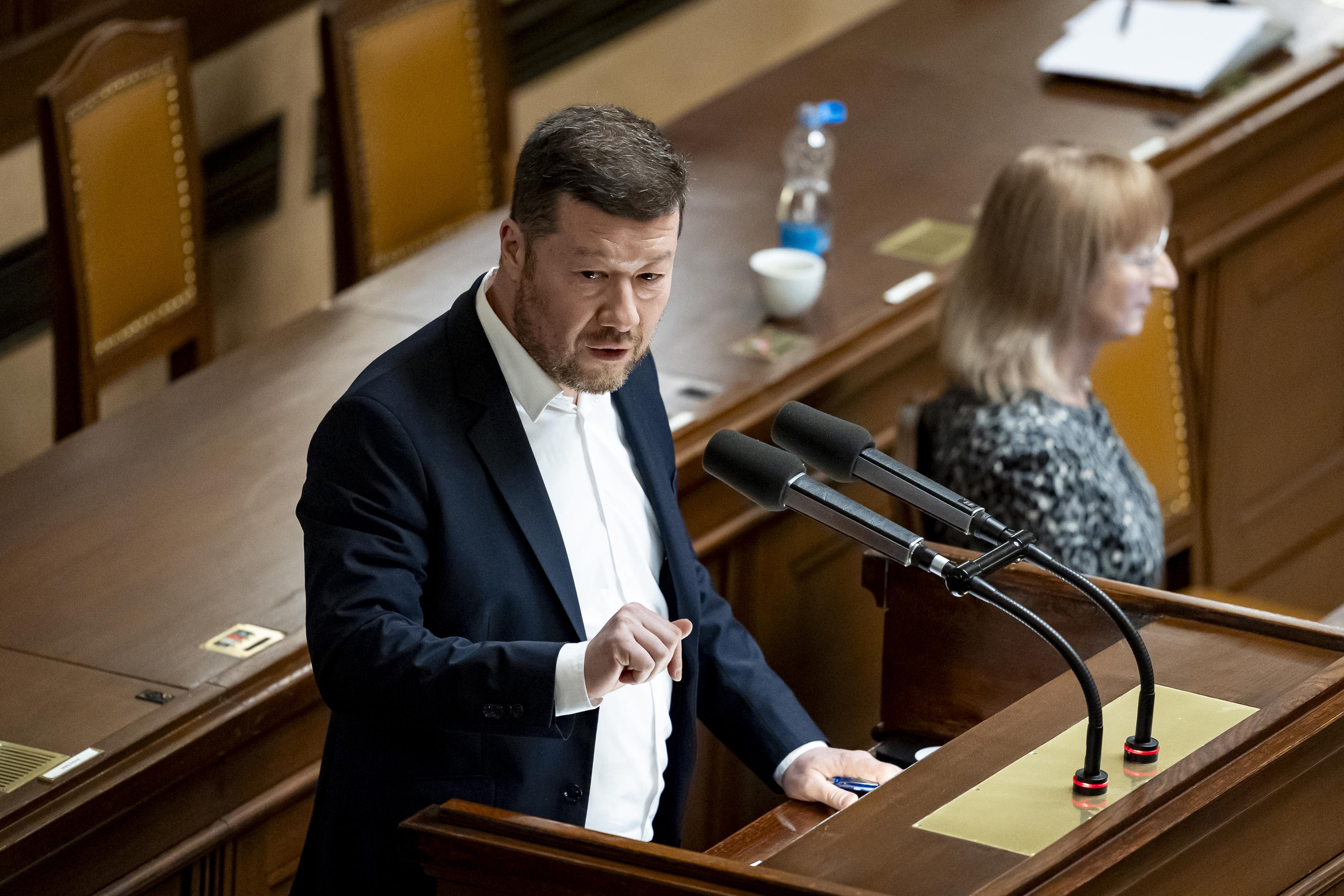 Okamura hứa hẹn giảm giá cuộc sống và nâng cao giá trị tiết kiệm