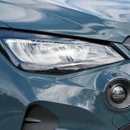 Příplatkové přední mlhovky, posazené vysoko v nárazníku, jsou dnes celkem raritní a vůz na první pohled odliší od konkurence.