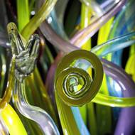 Květiny jsou propracované do nejmenších detailů. 