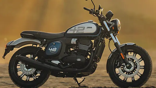 Jawa se vrací na ruský trh, homologaci dostaly čtyři indické modely