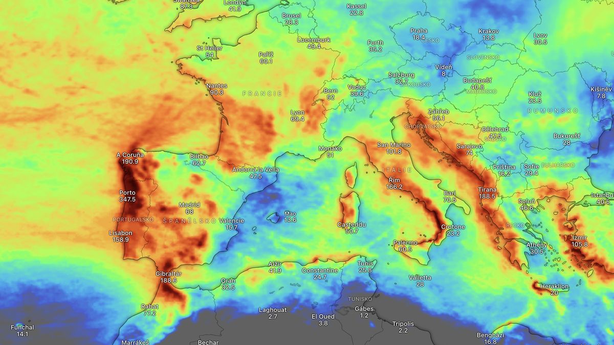 V Portugalsku bude pršet skoro 14 dní v kuse. Záplavy hrozí i ve Španělsku