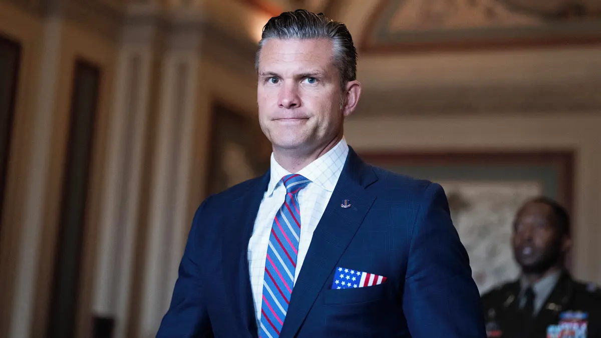 Hegseth do Bruselu nedorazil, poslal místo sebe náměstka