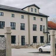 Plavírna hostí celoročně svatby, eventy, večírky i školení. Nabízí tři velké sály