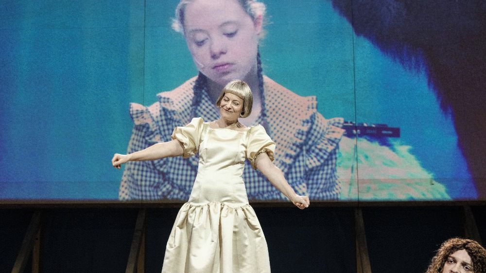 RECENZE: Brněnská Divoká kachna jako živé drama o vztazích, křehkosti lži a nebezpečnosti vnucené pravdy